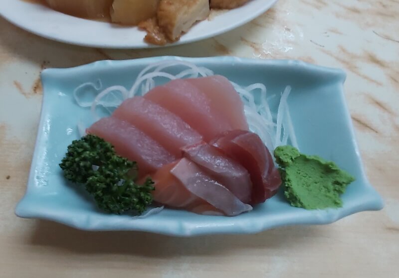 今日壽司的綜合生魚片