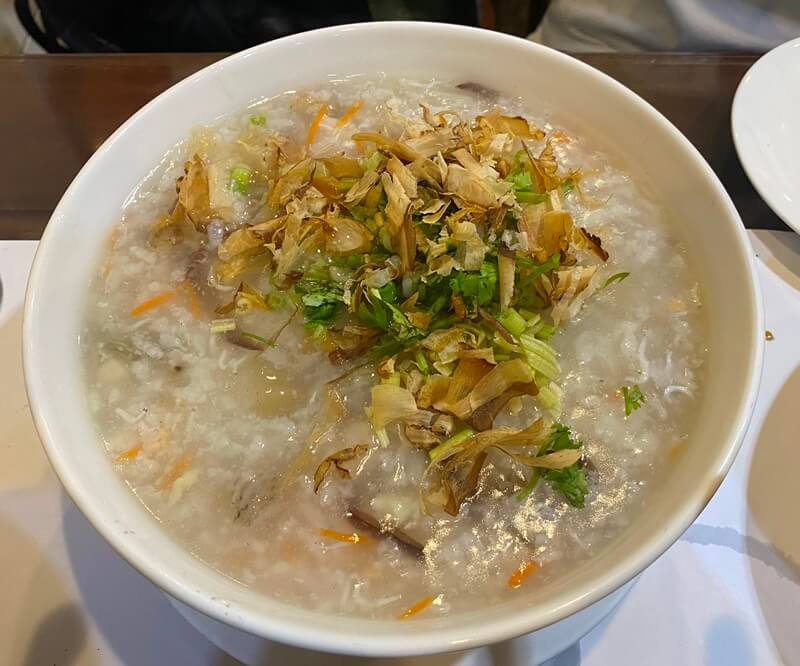 阿水飯店的海鮮粥