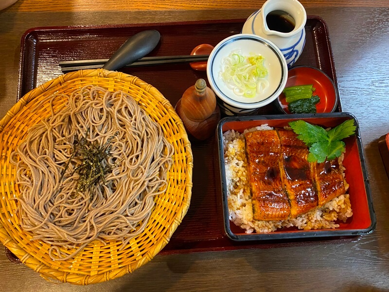 信州そばの店「そじ坊 高松駅コム店」のうなぎ定食＋そば