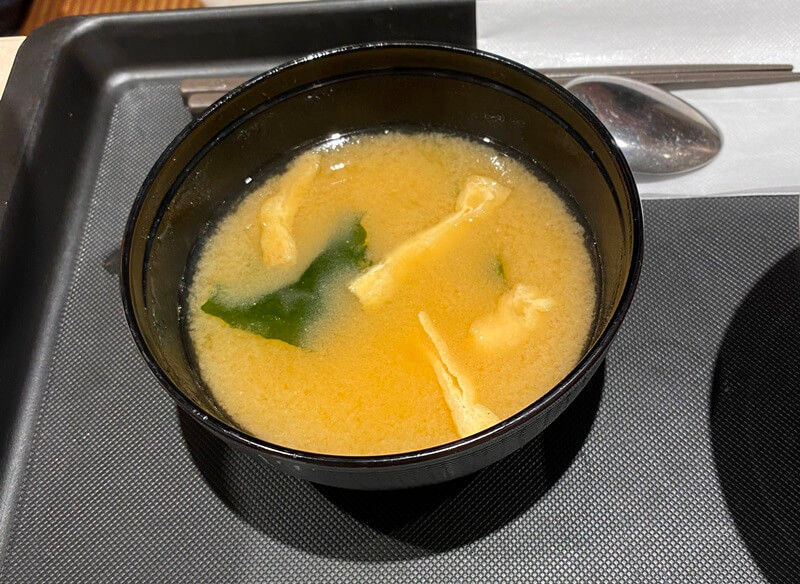 吃松屋高松兵庫町店的味增湯