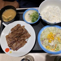 松屋高松兵庫町店的牛肉烤肉定食